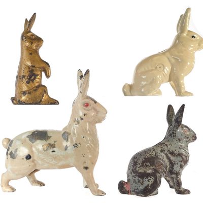 Sale Photo Thumbnail #492: (4) Williams/Wing/Hubley Cast Iron Rabbit Banks