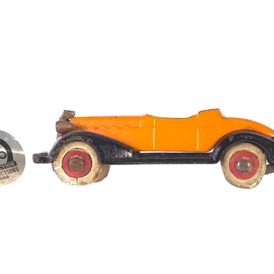 Sale Photo Thumbnail #379: Dent LaSalle Orange Cast Iron Convertible