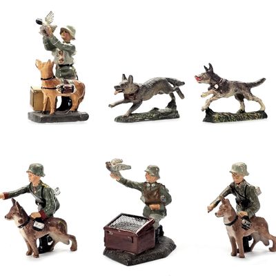 Sale Photo Thumbnail #146: (6) Elastolin/Lineol German Military Messenger Dog & Pigeon Post Service