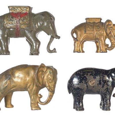 Sale Photo Thumbnail #495: (4) Williams/Wing/Arcade Cast Iron Elephant Banks