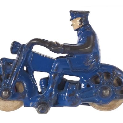Sale Photo Thumbnail #400: A.C. Williams Medium Cast Iron "Fat Cop" Blue