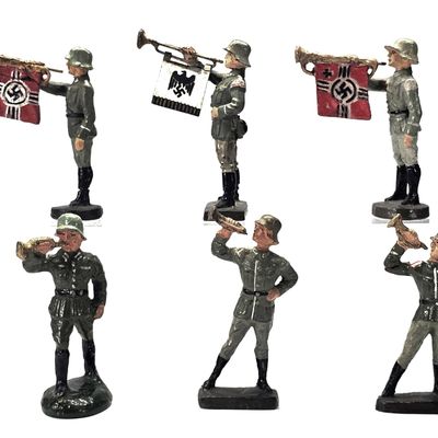 Sale Photo Thumbnail #250: (6) Lineol/Elastolin German Trumpeters & Buglers