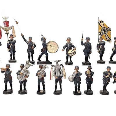 Sale Photo Thumbnail #234: (17) Elastolin German Military Band