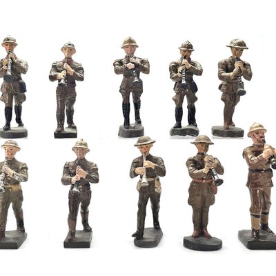 Sale Photo Thumbnail #205: (10) Lineol/Elastolin British & French Infantry Musicians