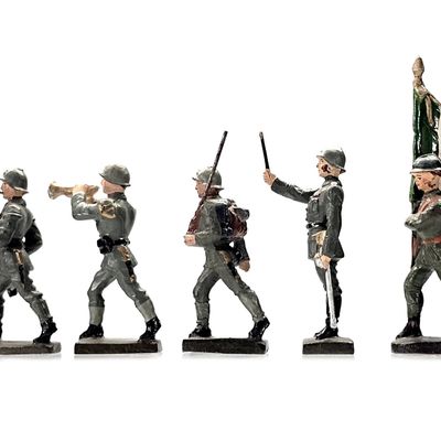 Sale Photo Thumbnail #161: (5) Lineol/Elastolin Italian Infantry & Band Figures