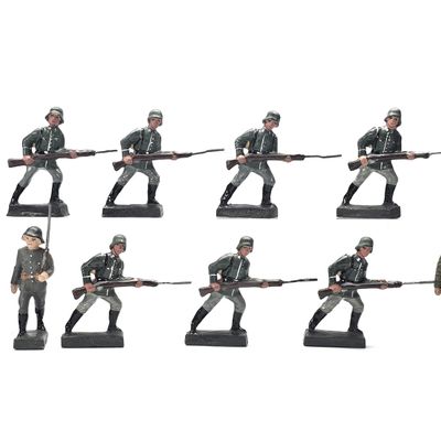 Sale Photo Thumbnail #222: (10) Leyla/Lineol/Elastolin Mixed German Combat Infantry