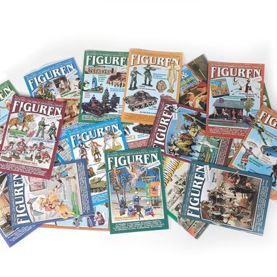 Sale Photo Thumbnail #330: (31) Toy Soldier & Antique Hobby Collector Reference Magazines