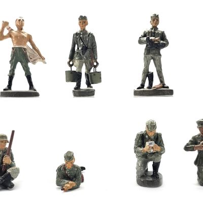 Sale Photo Thumbnail #203: (7) Elastolin/Lineol German Wehrmacht Camp Life & Field Soldiers