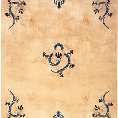 No Reserve - Large Chinese Dragon Carpet circa 1920 -1940 - 12 ft 2 in x 9 ft 1 in (3.7 m x 2.76 m)