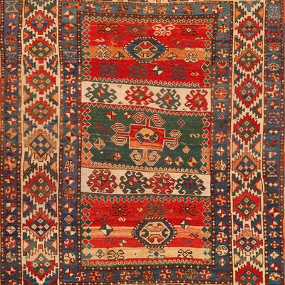 Antique Kazak Rug, South Caucasus, late 19th century - 6 ft 10 in x 5 ft 1 in (2.08 m x 1.55 m)