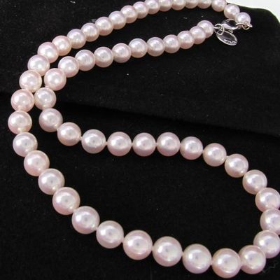 Sale Photo Thumbnail #54: Tiffany & Co Pearl Necklace, 18K