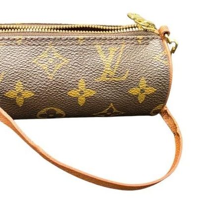 Sale Photo Thumbnail #118: Louis Vuitton Monogram Papillon Pouch