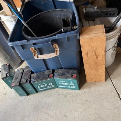 Estate sale photo