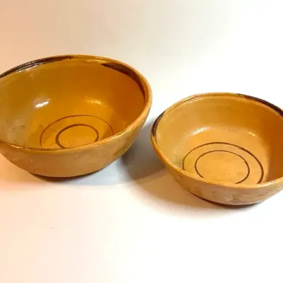 Pair of Vintage 1971 Mexican Folk Art Bowls - Signed Jinay - S. Felipe GTO