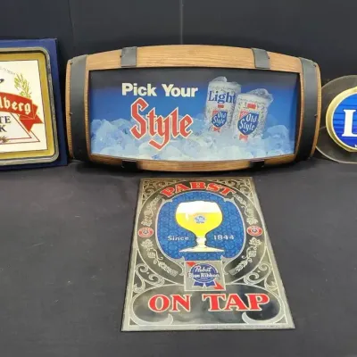 Vintage Beer Signs (WH3)