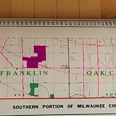 Vintage Hearne Brothers Greater Milwaukee Map (WH4)