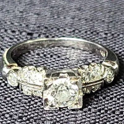 Women's Antique 14K Gold Diamond Ring (WH4)