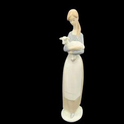 Lladro Girl with Lamb 11" #4505 Figurine