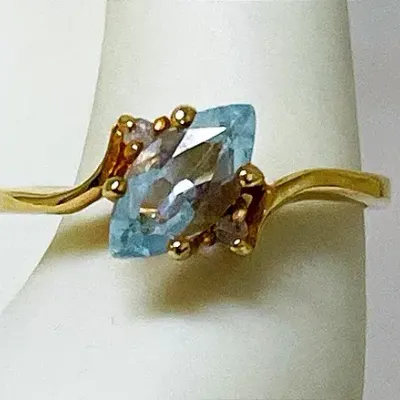 “Lind” 24K HGE Blue Stone Ring