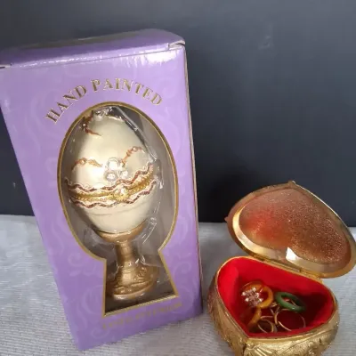 Assorted Vintage Costume Jewelry Rings & Trinket Box