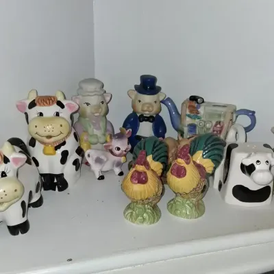 Assorted Farm Animal & Country Kitchen Decor Lot #1