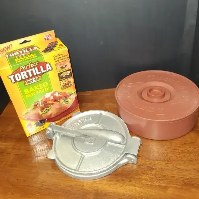 Tortilla Press, Tortilla Warmer & Perfect Tortilla Pan Set