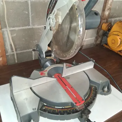 Sears Craftsman 10" Compound Miter Saw – 3 HP