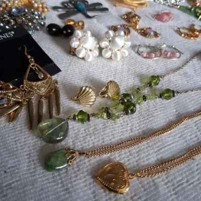 Assorted Vintage Costume Jewelry Lot – Earrings, Necklaces & Brooches