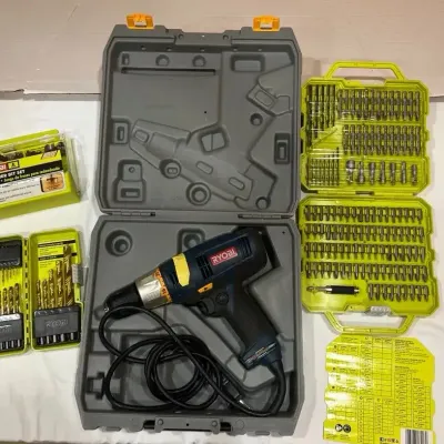 Ryobi Drill/Clutch Driver W/Drill Bits (4)