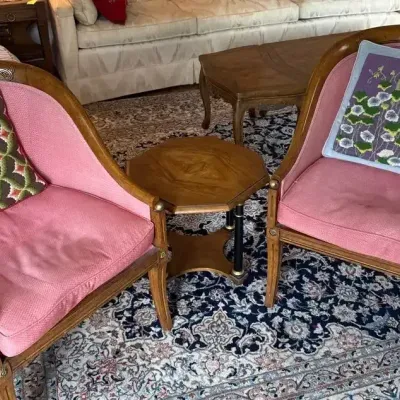 Pair of pink chairs w/Side Table