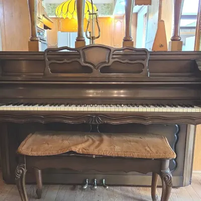 Upright piano