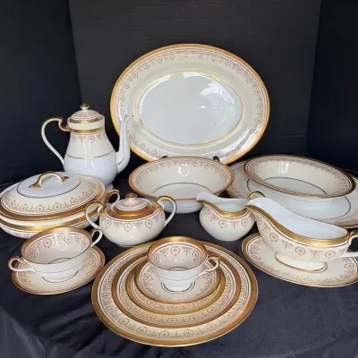 Aynsley “Gold Dowry” Bone China Set For 12 & Serveware
