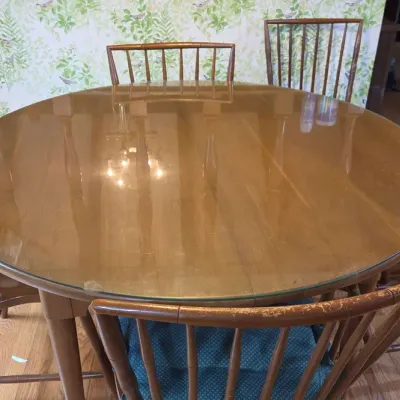 Expandable Kitchen/Dining Table w/5 Chairs