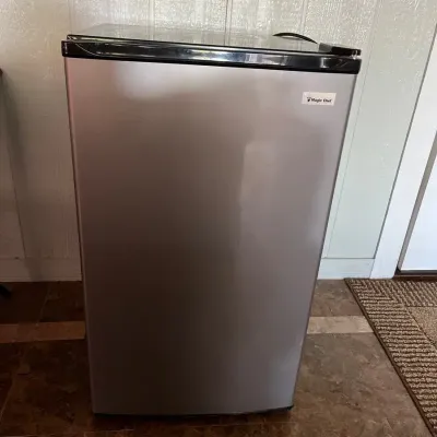 Magic Chef Mini Fridge