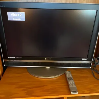 Sony Bravia 32” TV With Remote 
