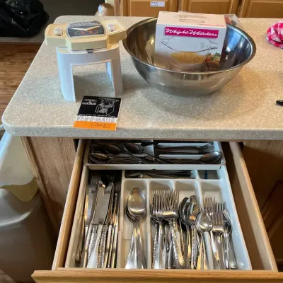 Oneida Silverware And Veg-O-Matic