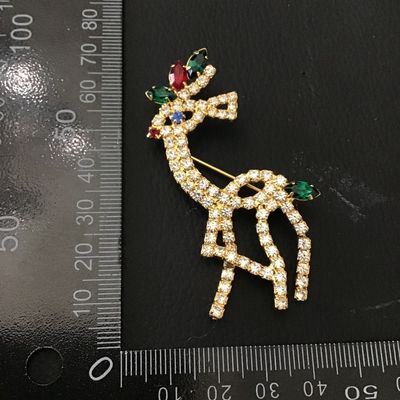 Vintage Rhinestone Giraffe Brooch