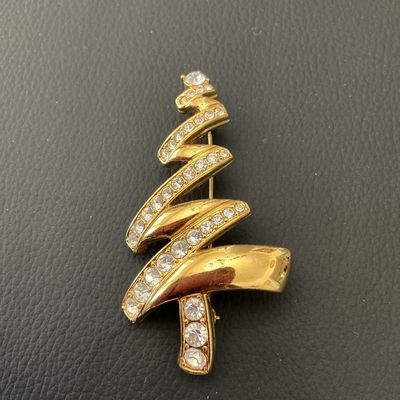 Monet Vintage Gold-Tone Rhinestone Christmas Tree Brooch