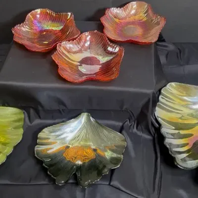 3 Stunning Vietri Iridescent Leaf Art Glass Platters With Marigold Carnival Glass