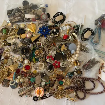 Odds And Ends, Buttons