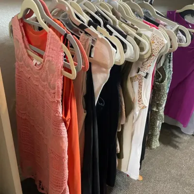 Women's Sleeveless Blouses And Tank Tops Lot 7