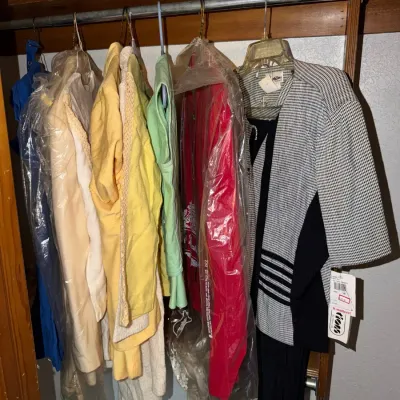 Sale Photo Thumbnail #32