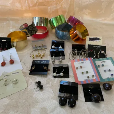 Sale Photo Thumbnail #127