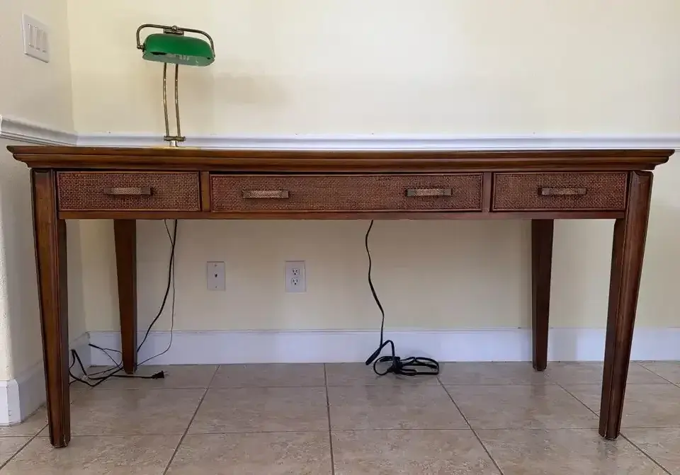 Office Desk And Lamp