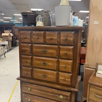 Sale Photo Thumbnail #25