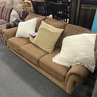 Sale Photo Thumbnail #110