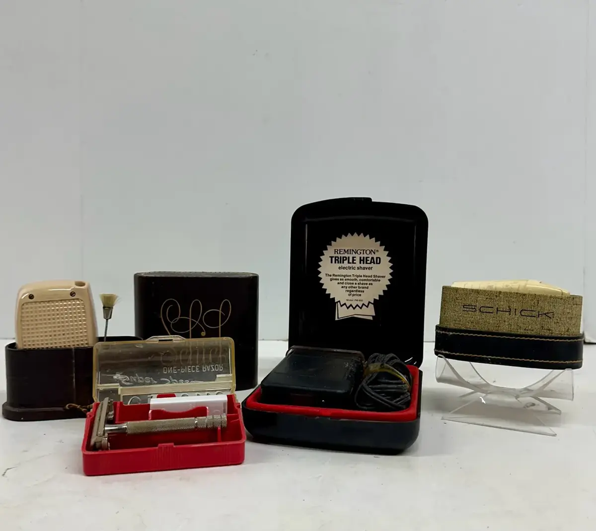 Retro Shavers and Razors w/ Cases- Schick, Remington, & Gillette