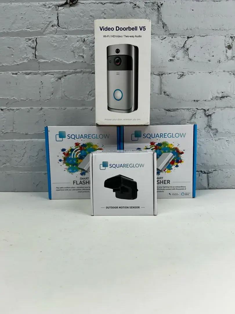 Squareglow Smart Flashers (2), Outdoor Motion Sensor + Video Doorbell Camera