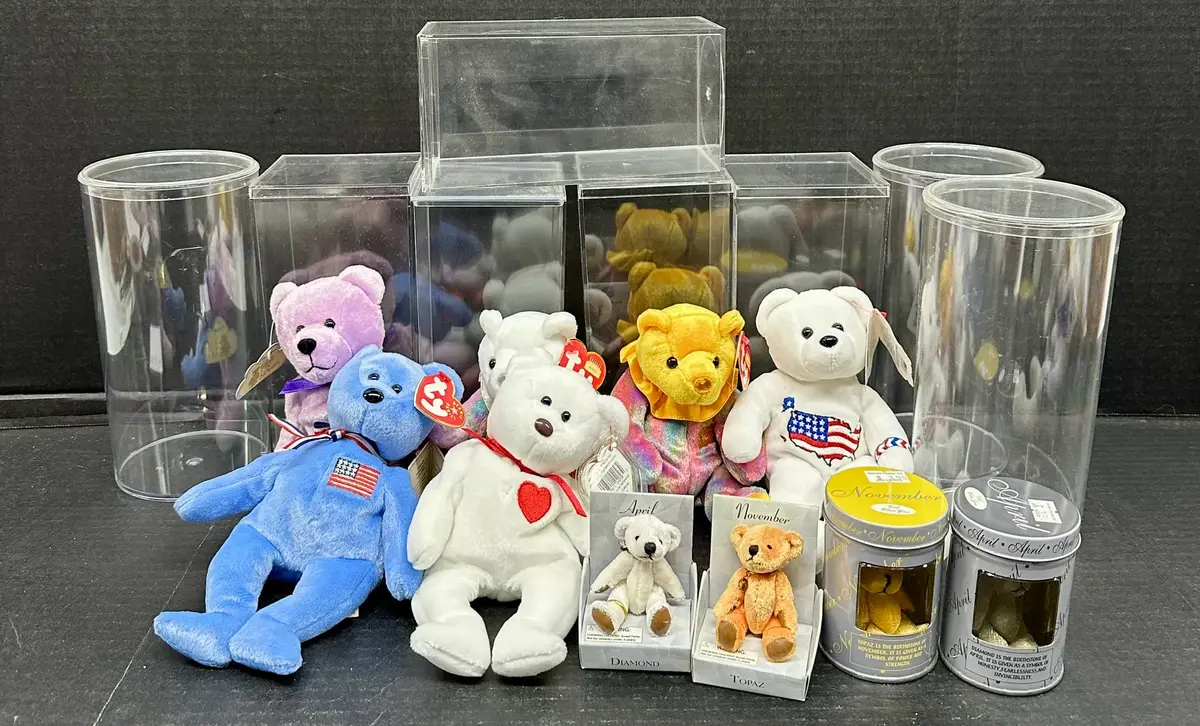 Beanie Baby Collection With Plastic Containers ￼