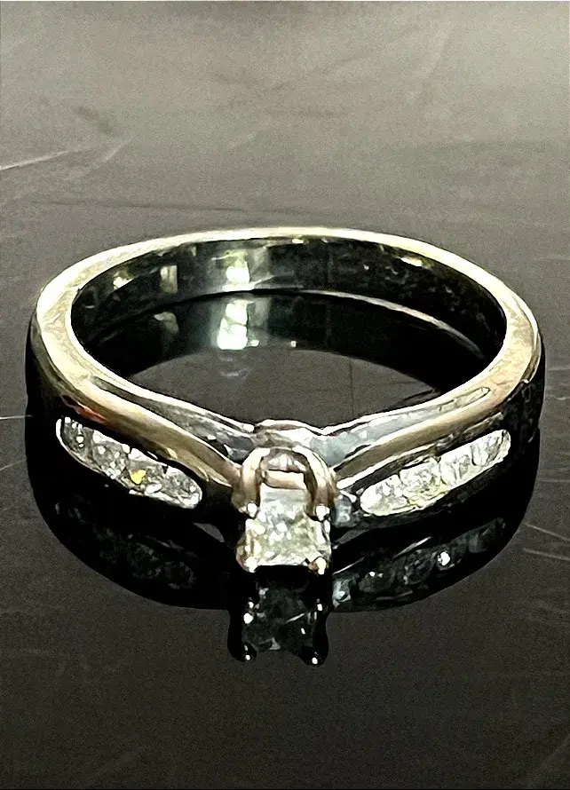 10K White Gold 9 Diamond Ring